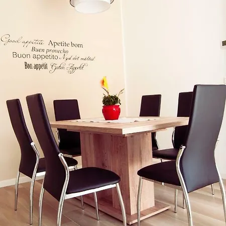 Апартаменти Wally *